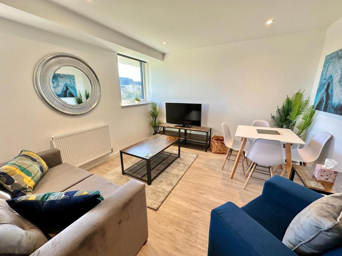Serviced Apartments Nailsea Exterior photo