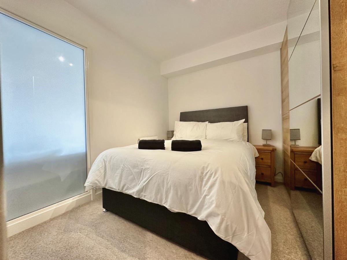 Serviced Apartments Nailsea Exterior photo